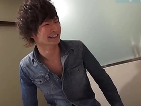 イケメンノンケの彼が女の子を相手に生ハメ！ gay asian couple porn