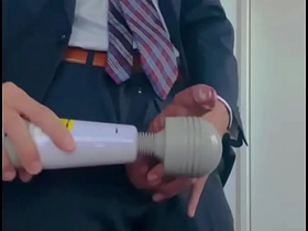 スーツで淫語オナニー asian exhibitionist gay porn