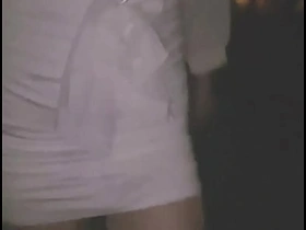 【露出】第一次女装伪娘户外露出：包臀裙 肉丝 高跟鞋 japanese gay porn solo